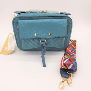 Crossbody Jolene Couture color Teal NWT
